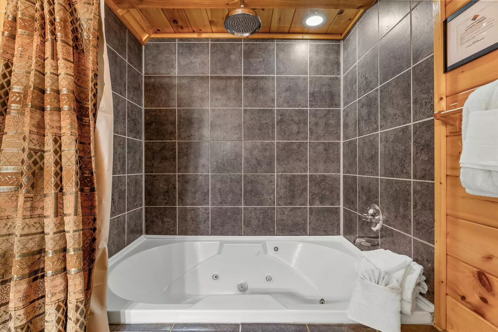 Property image, Interior, of Summit Sanctuary