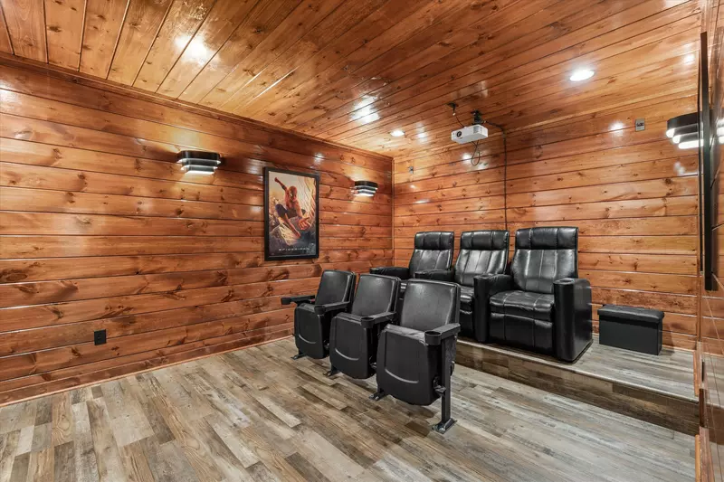 Property image, Interior, of Summit Sanctuary