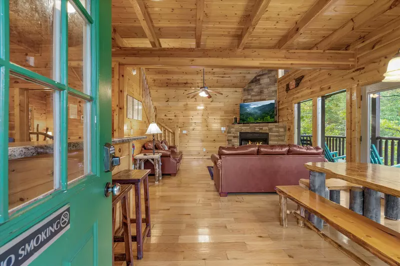 Property image, Interior, of Summit Sanctuary