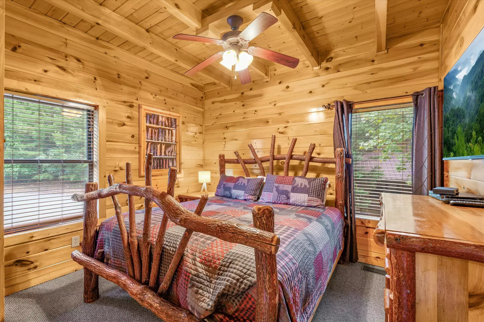 Property image, Interior, of Summit Sanctuary