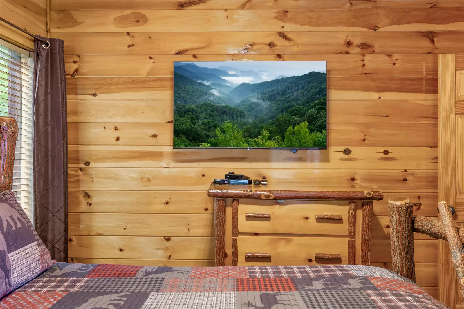 Property image, Interior, of Summit Sanctuary
