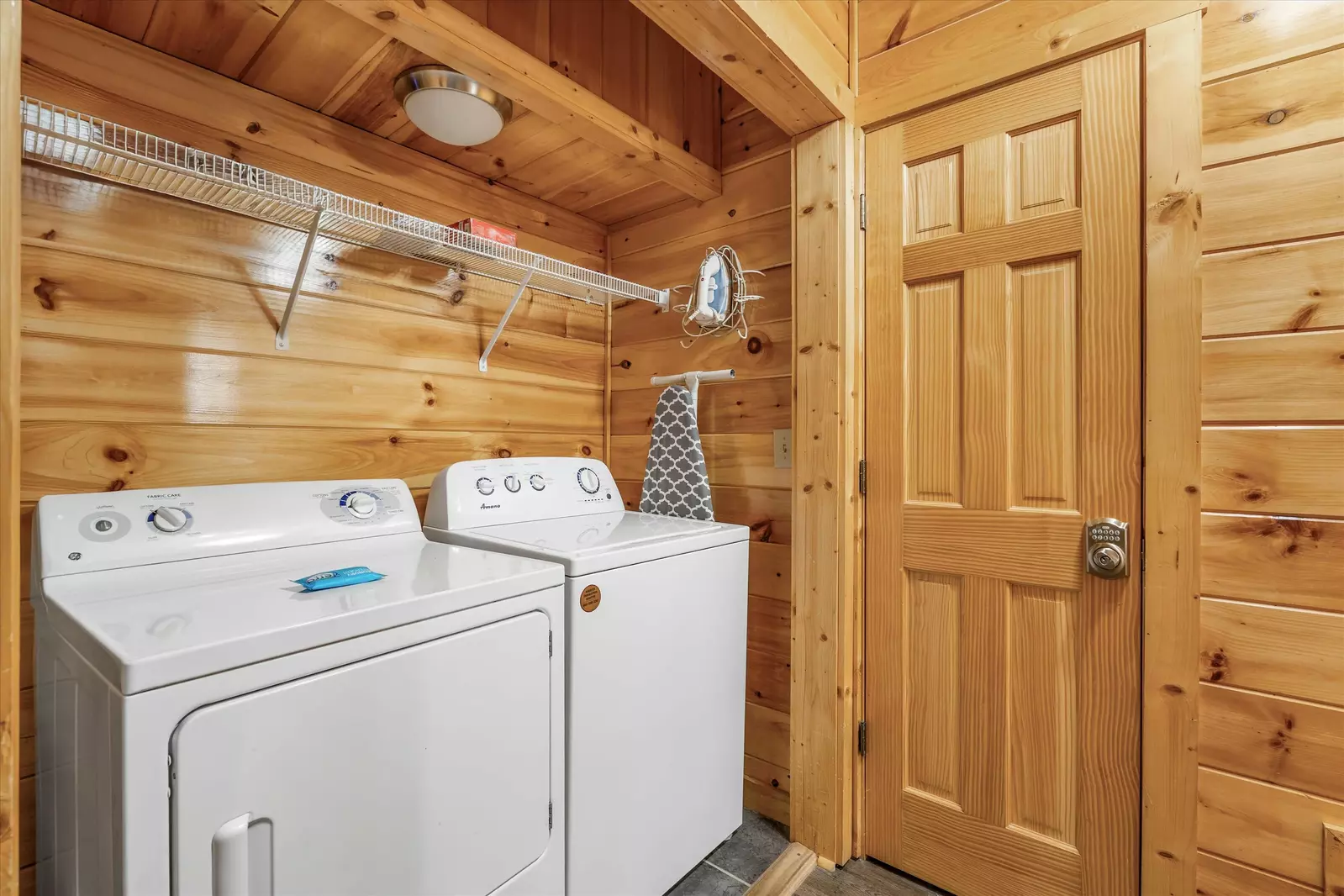 Property image, Interior, of Summit Sanctuary