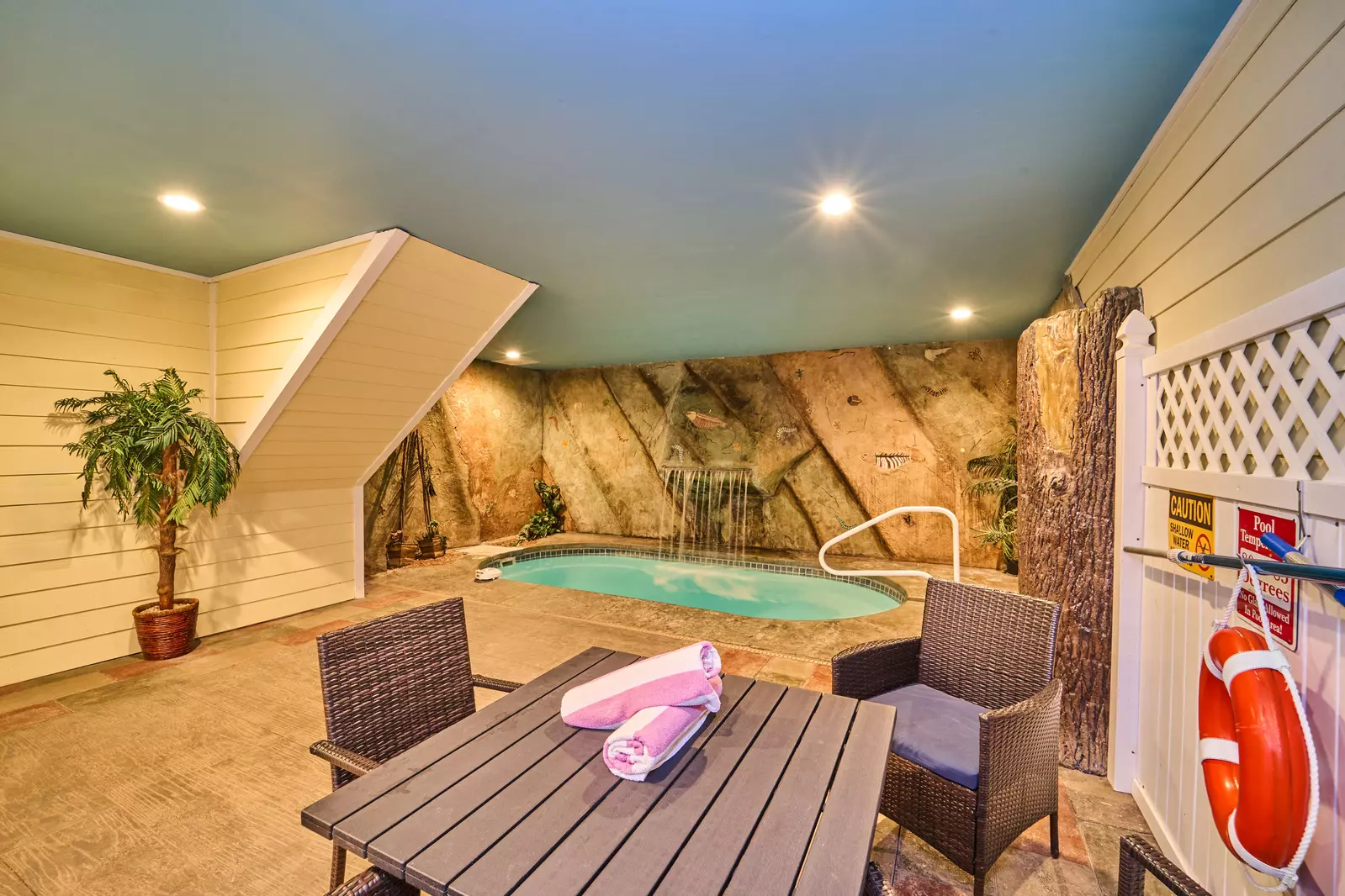 Property image, Interior, of Mountain Splash