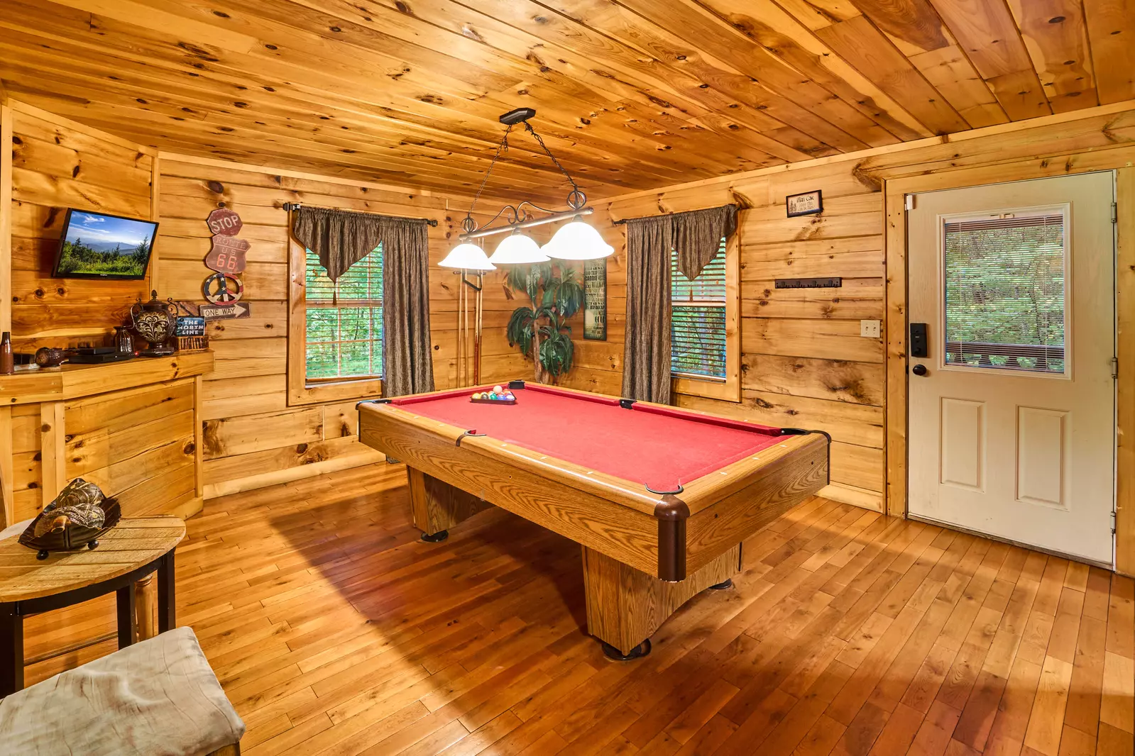 Property image, Interior, of Mountain Splash