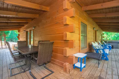 Keaton's Cozy Cabin
