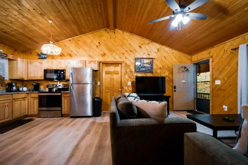 Little Mountain Hideaway