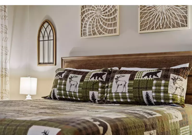 Bluff Mountain Escape