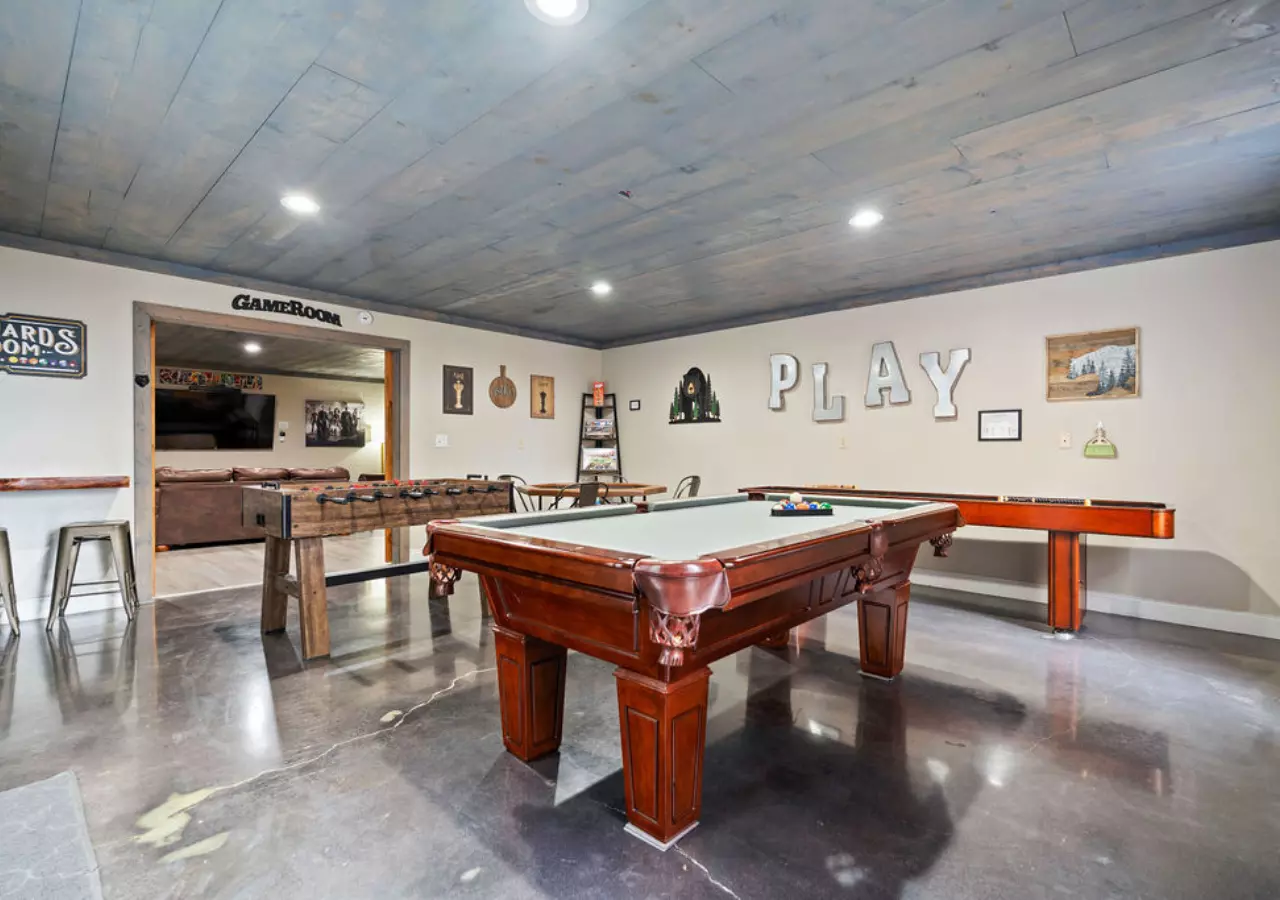 Bluff Mountain Escape