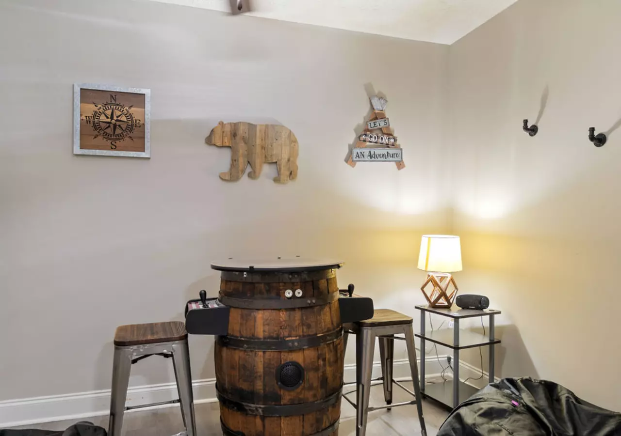 Bluff Mountain Escape