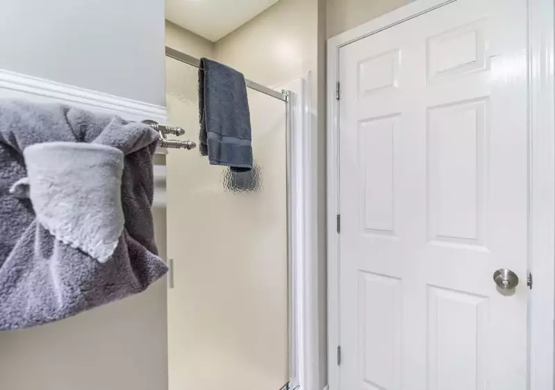 Bluff Mountain Escape