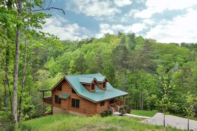 Honey J's Mountain Retreat