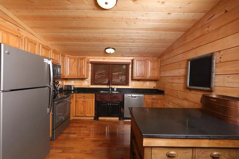 Honey J's Mountain Retreat