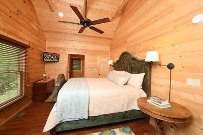 Honey J's Mountain Retreat