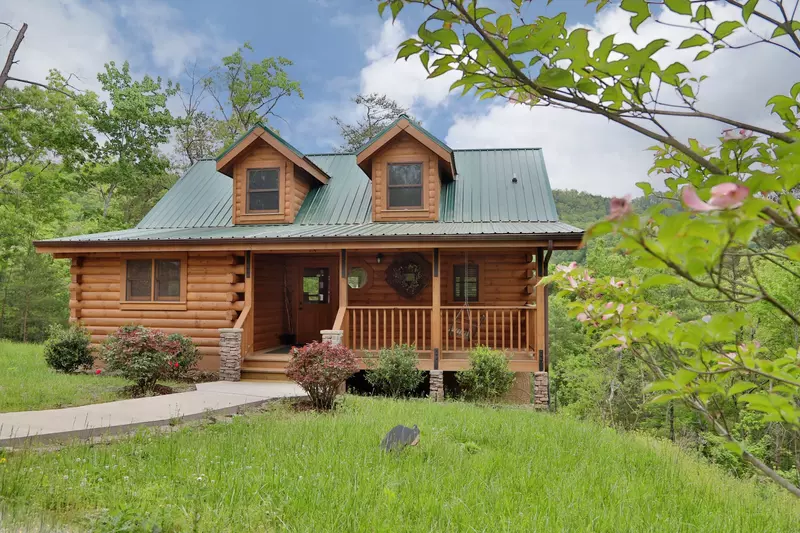 Honey J's Mountain Retreat