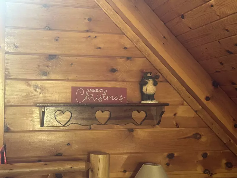 Honey Dreams Winterfest decorations