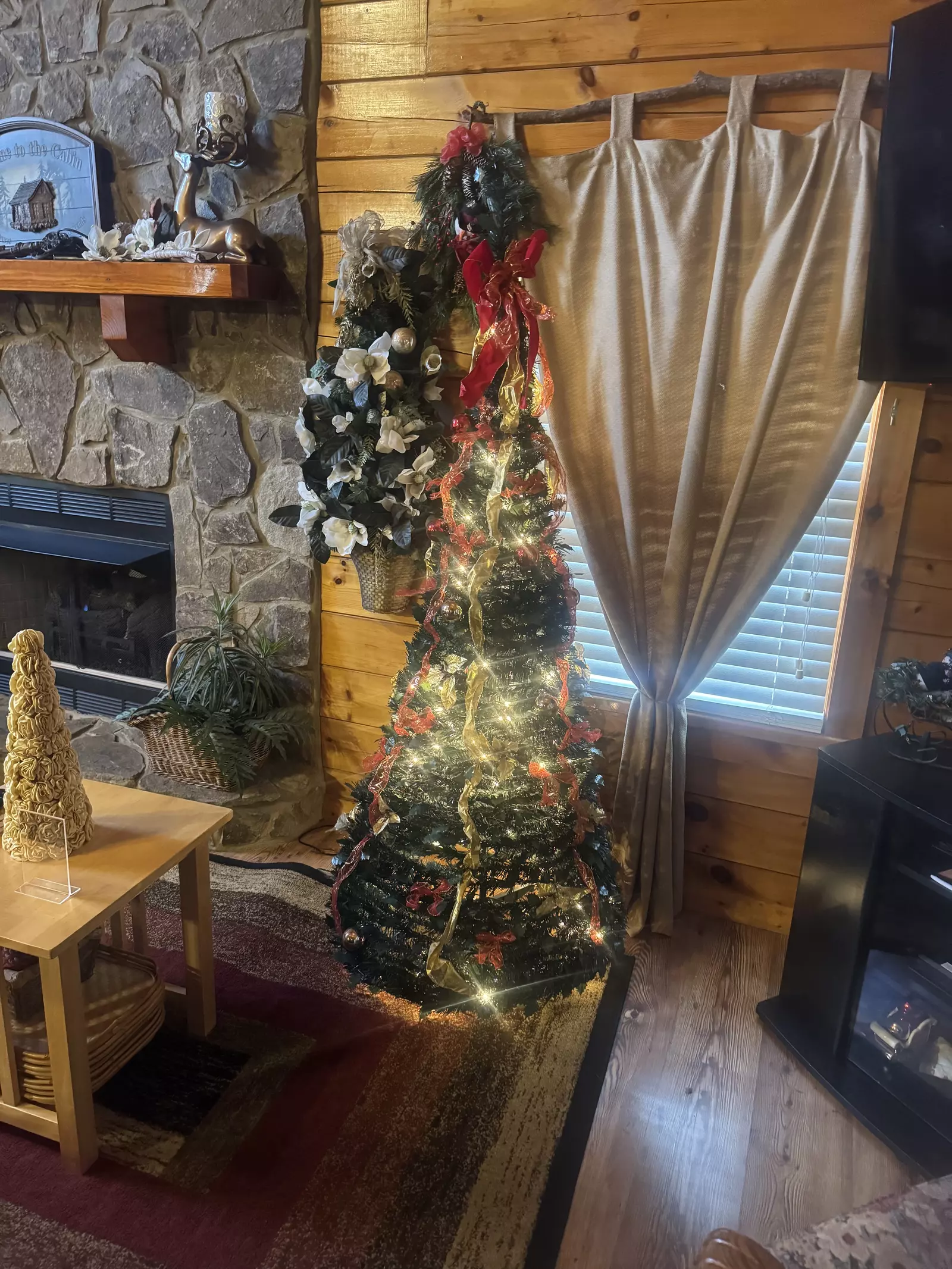 Three Bears holiday decorations