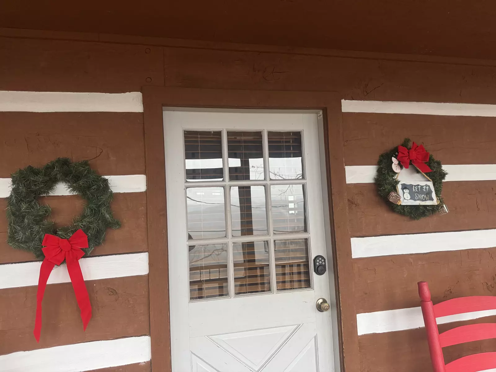 Pleasant View Winterfest decorations