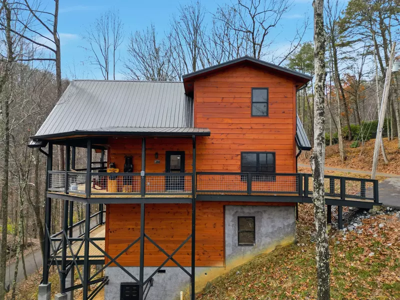 Property image, Exterior, of Falcon Crest #3104