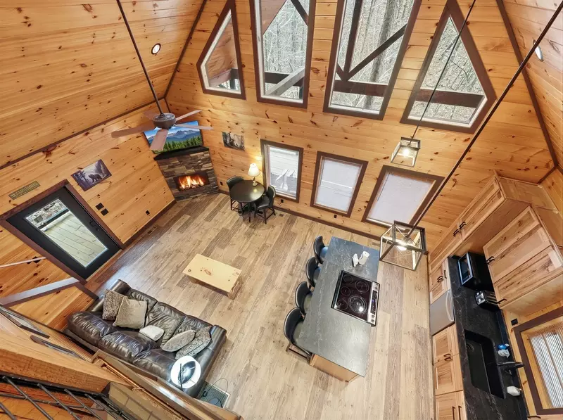 Property image, Exterior, of Falcon Crest #3104