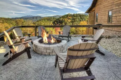 moonlight mountain ridge is one of the top smoky mountains cabins