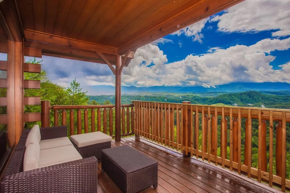 a pleasant view is one of the top 1 bedroom cabins in Pigeon Forge